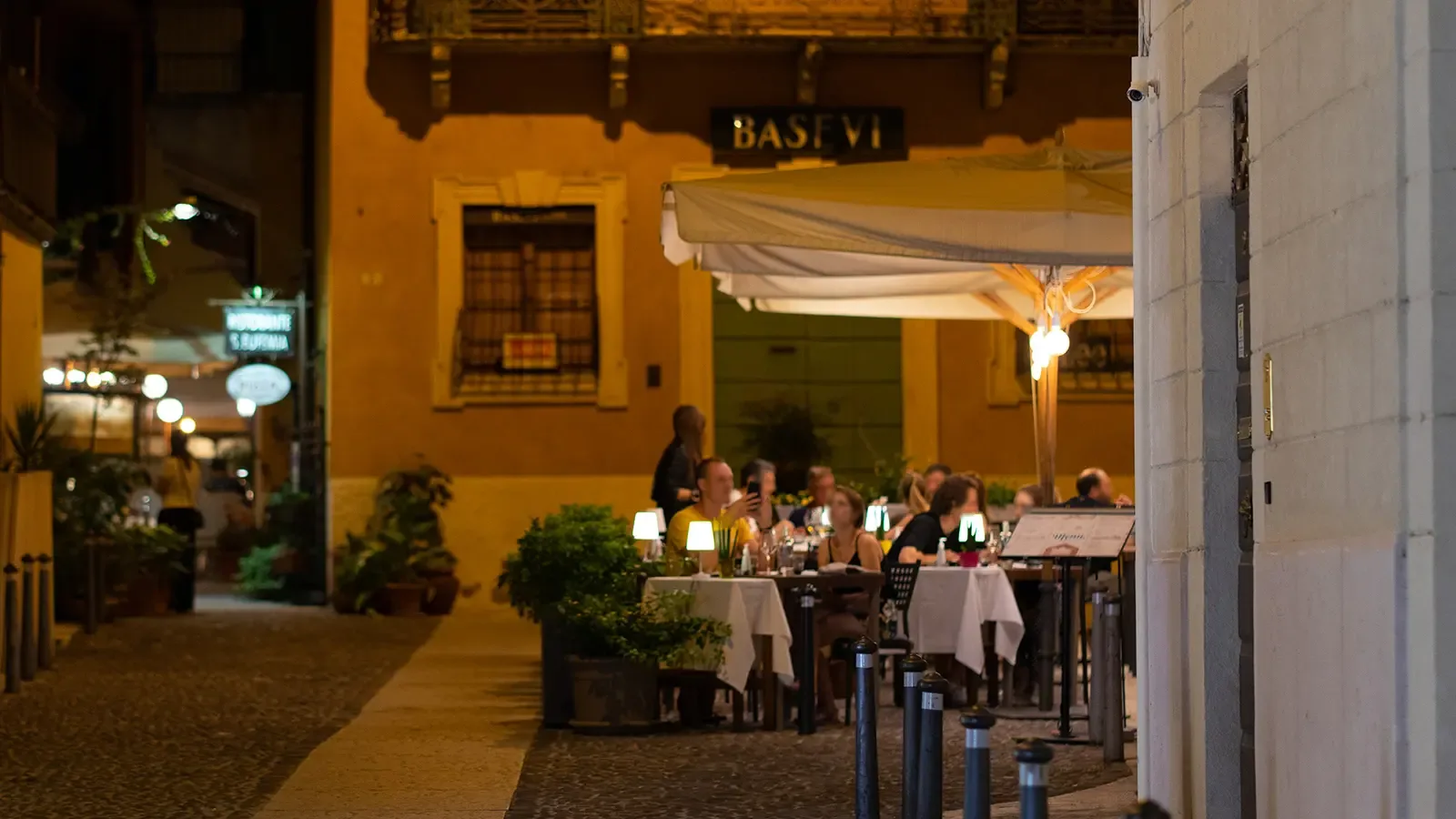 multilocation restaurants