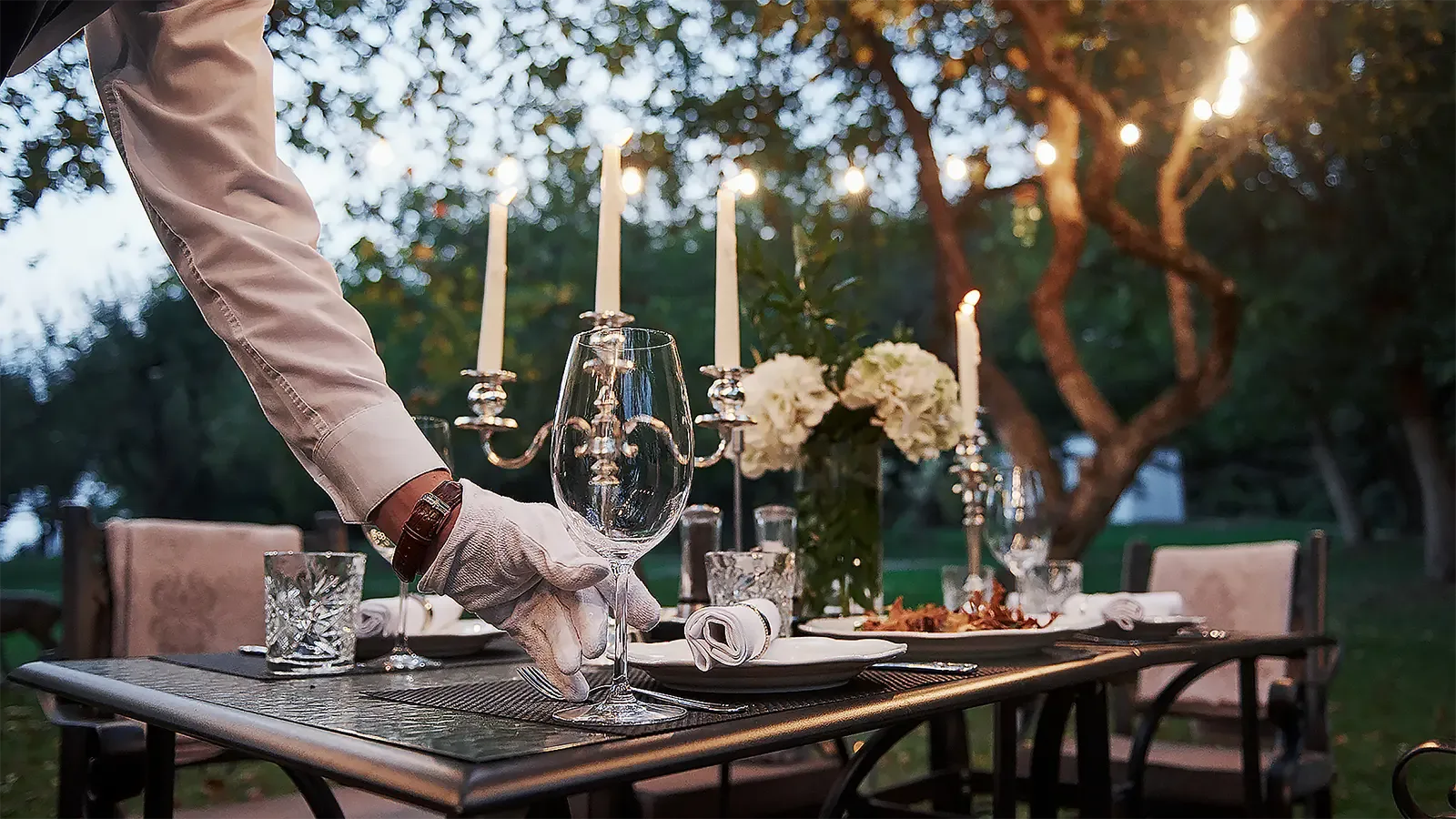 Trendy restaurant table set with a modern twist