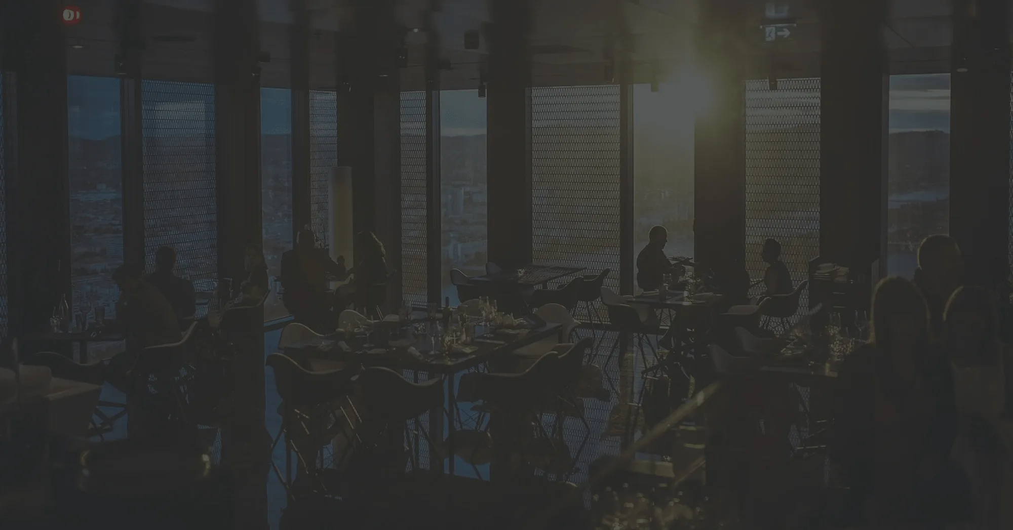 Restaurant tables open for reservation through the location reservation management software