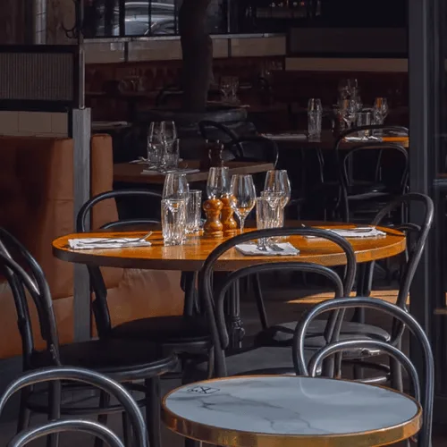 Restaurant table open for reservation through the location reservation management app